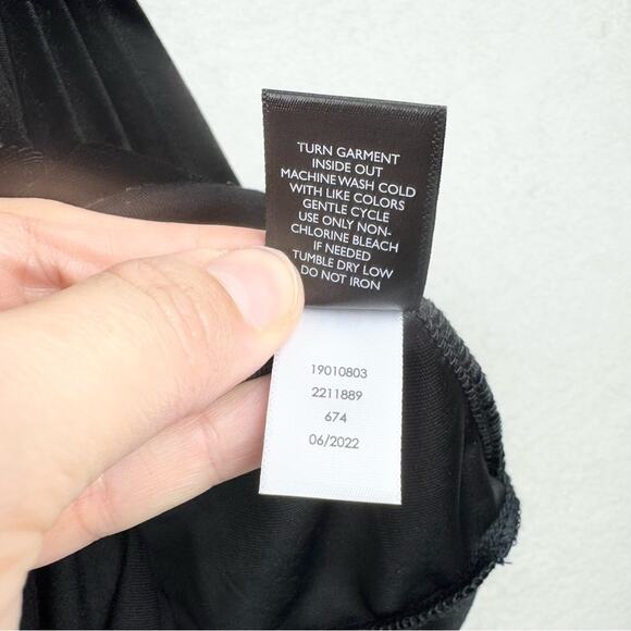 NWT Torrid Stretch Velvet V-Neck Balloon Slv Long Sleeve Bodysuit Sz 2X (18-20) - Picture 16 of 16